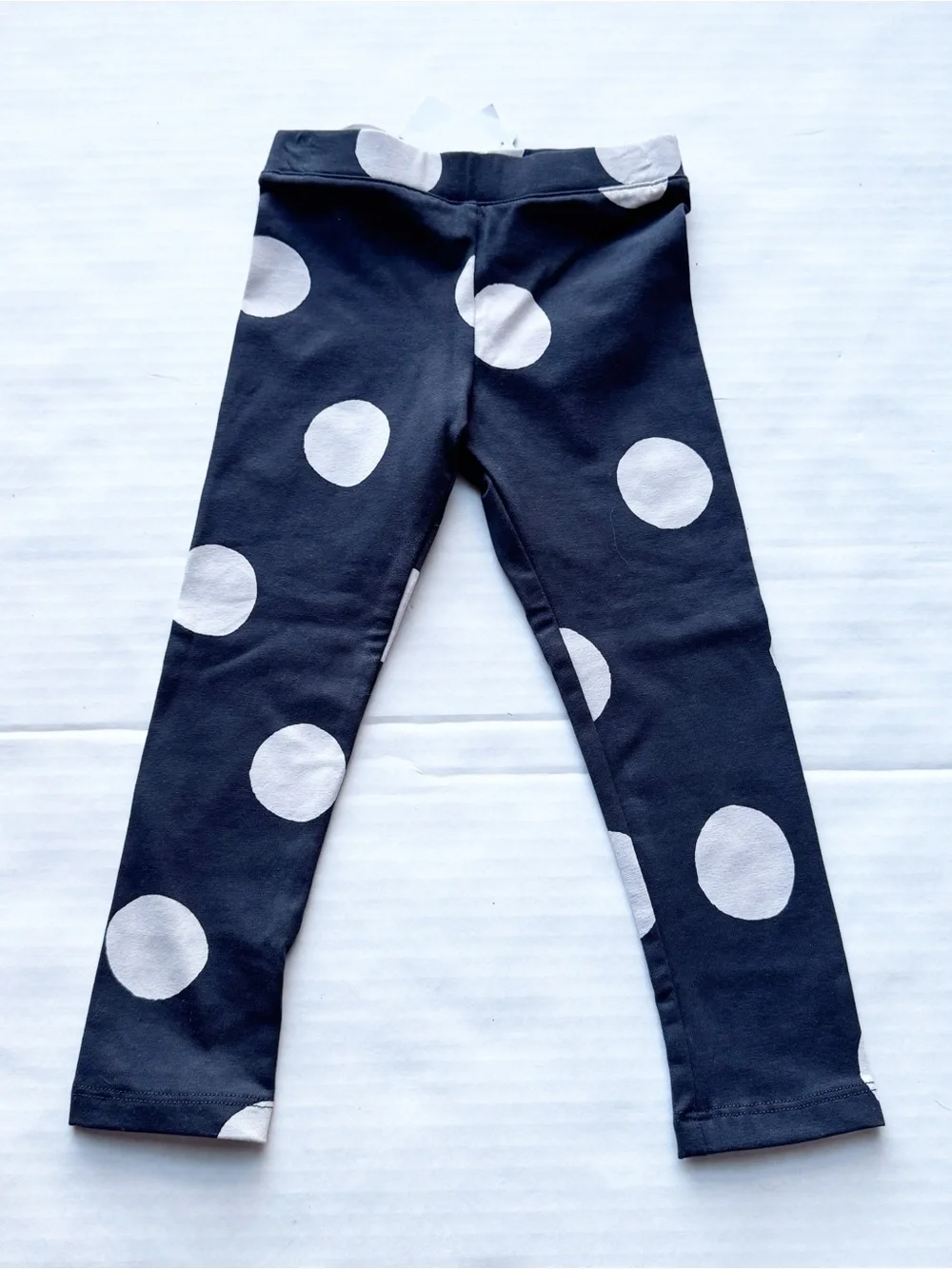 Girls Polka Dot Leggings in Charcoal Grey Size 2T
NWT - Picture 2 of 11